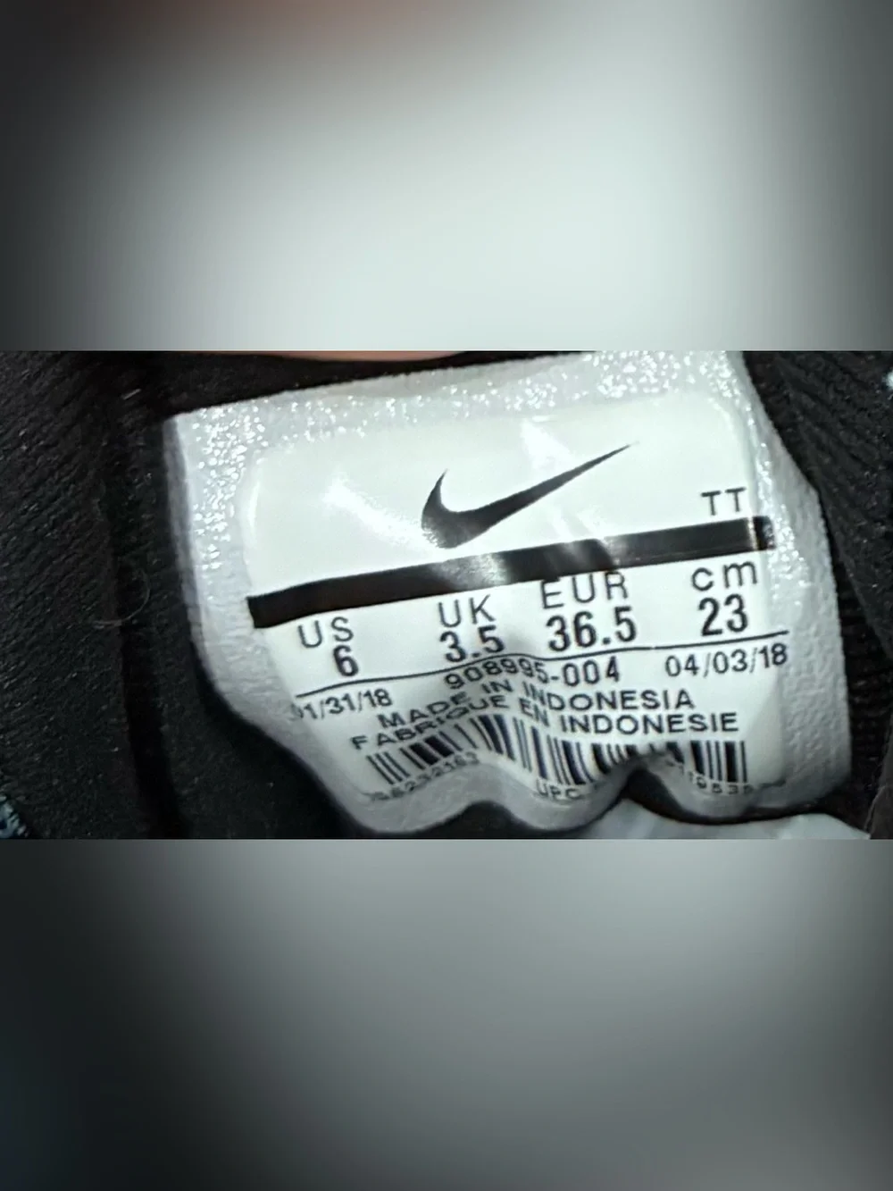 Womens NIKE “Flex Contact & 5.0 Free” Athletic Shoes, 6